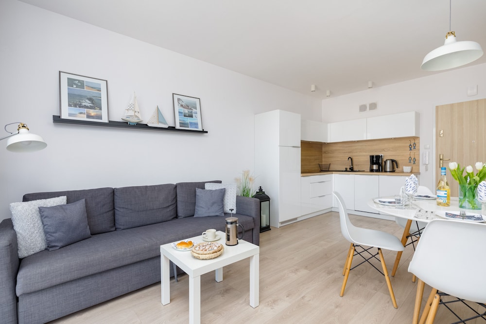 Apartment, 1 Bedroom, Pool Access