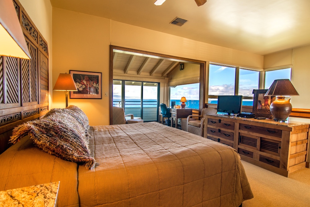 Villa, 2 Bedrooms, Oceanfront (Bay 27B2 Gold 2.5 bath) photo 2