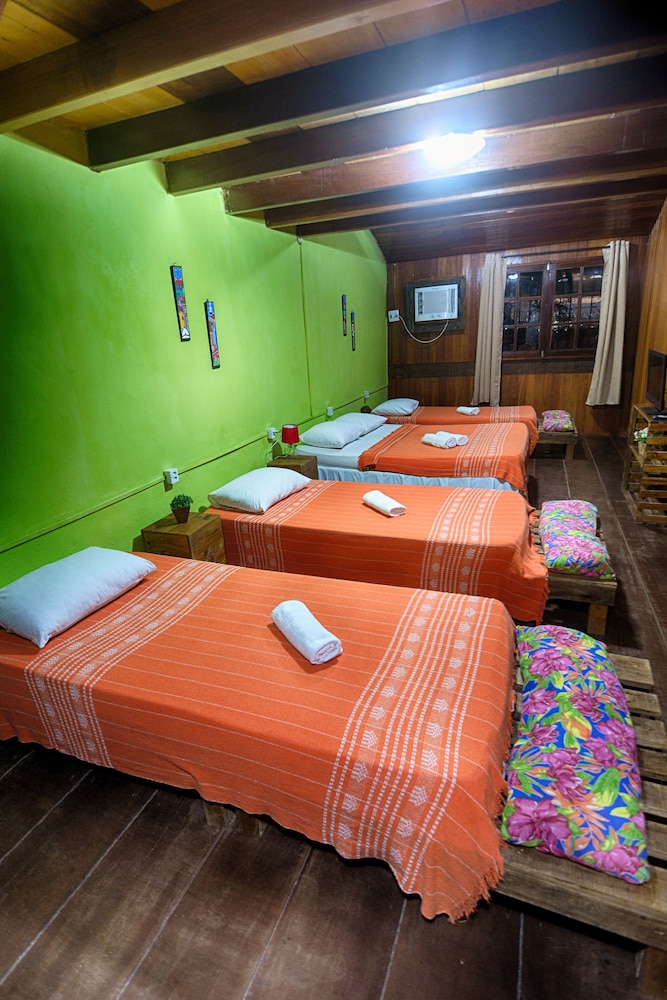 Economy Twin Room (banheiro externo) photo 1