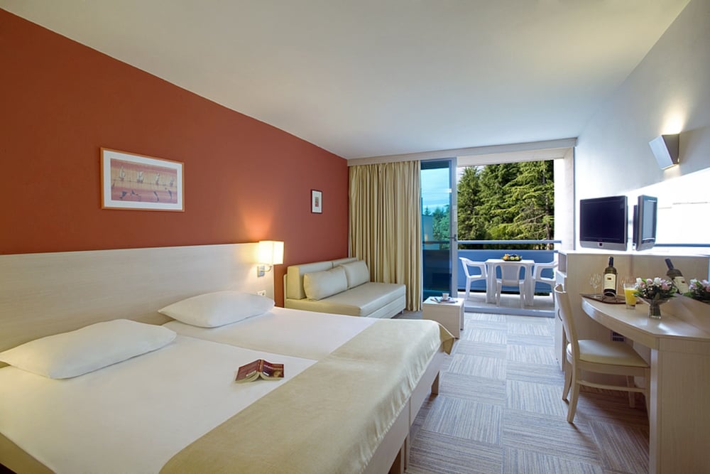 Room for 2+2 - Photo 1
