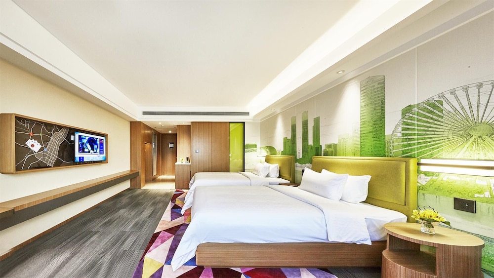 Superior Twin Room, City View