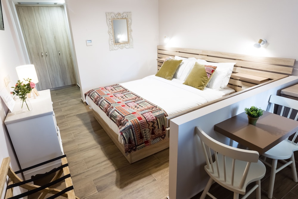 Deluxe Double Room (ERATO)