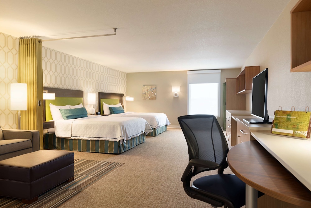 Studio, 2 Queen Beds, Accessible, Bathtub photo 2