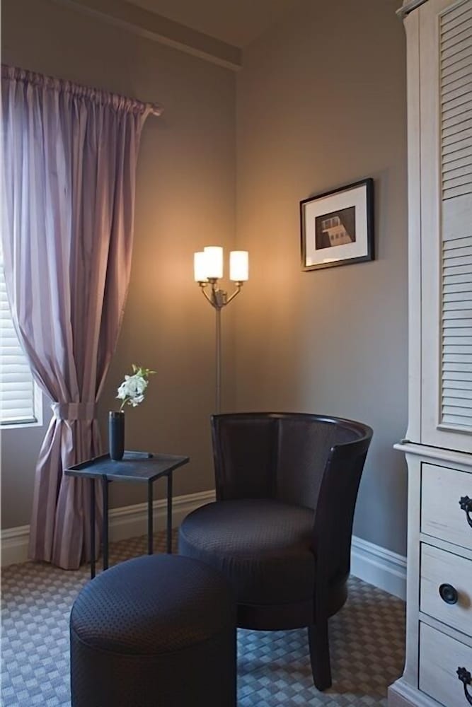 Deluxe Double, 2 Double Beds