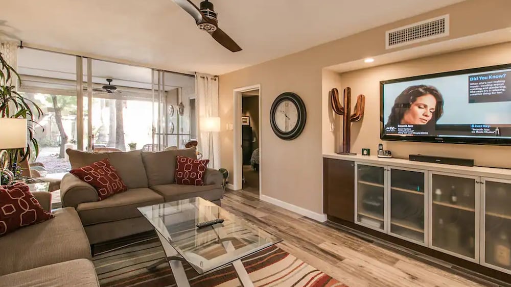 Studio (2 Bedrooms) photo 1