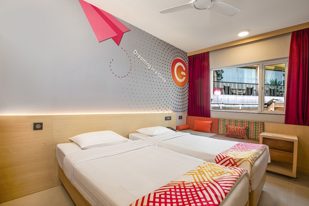 Luxe Twin Room photo 1