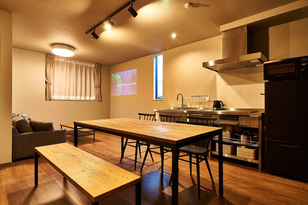 House - Photo 4