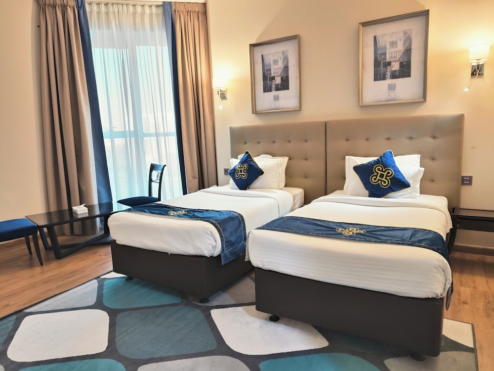 Premium Twin Room, 2 Twin Beds photo 2