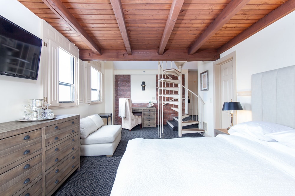 Deluxe Room, 2 Double Beds