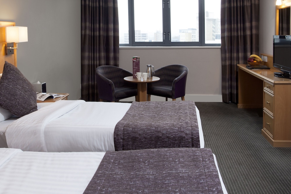 Standard Room, 3 Twin Beds, Non Smoking photo 2