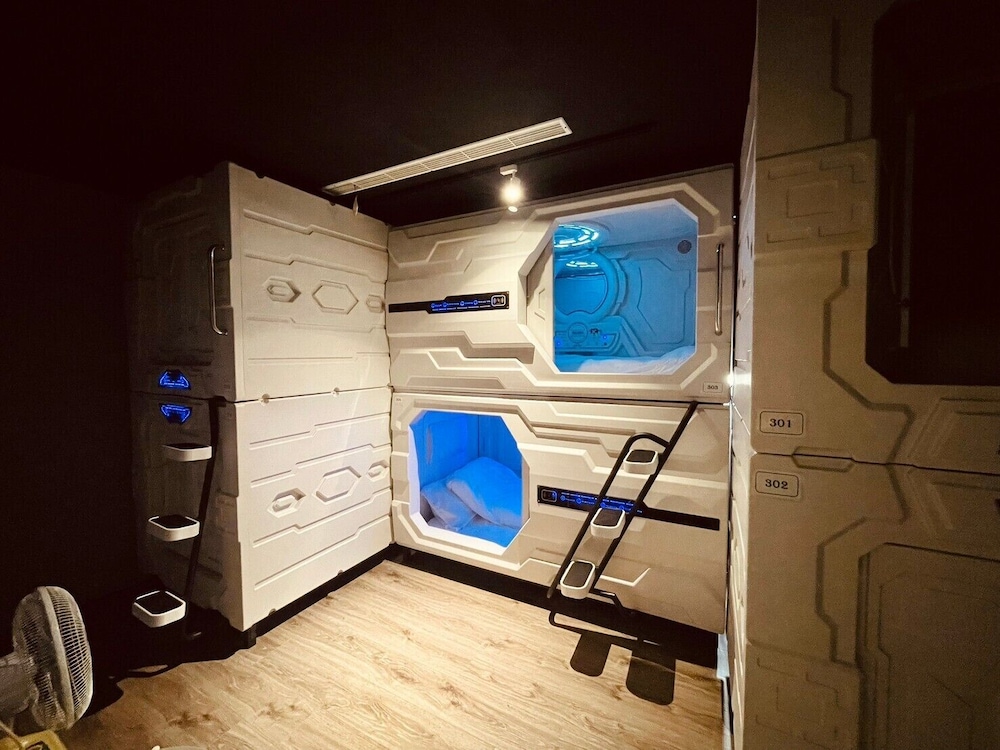 Economy Shared Dormitory, Mixed Dorm (6 People)