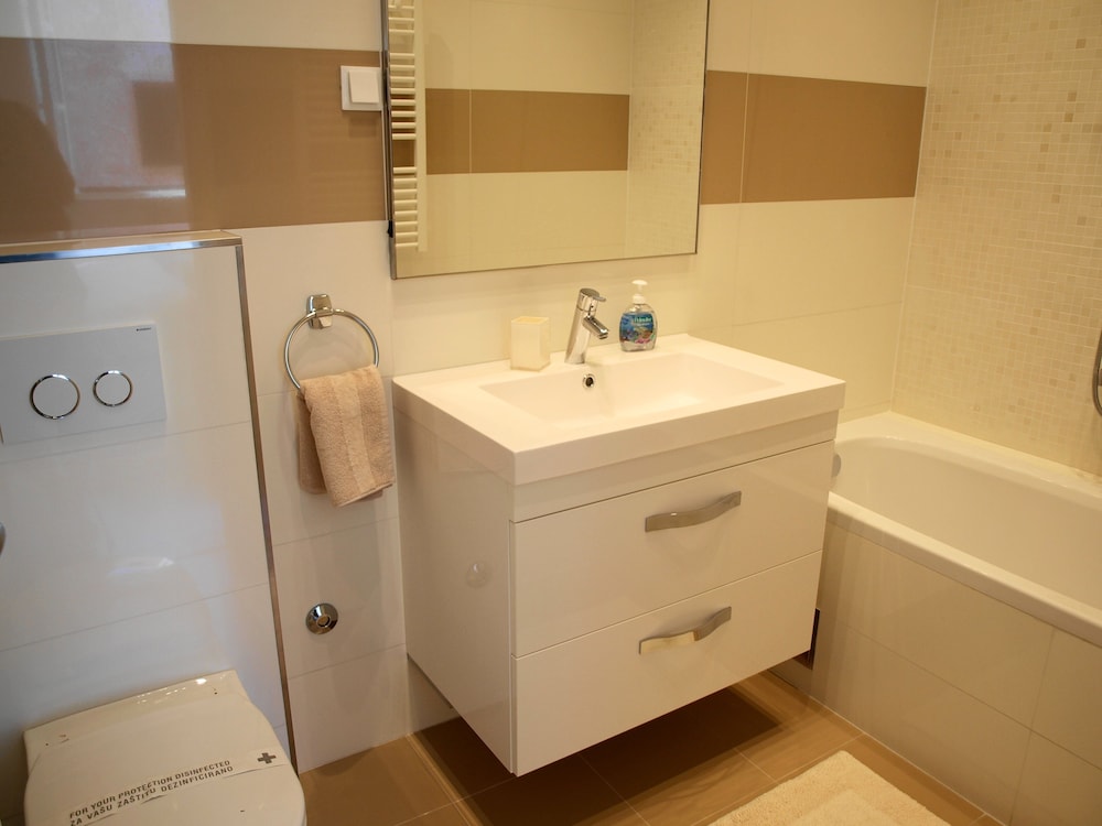 Standard Apartment, 2 Bedrooms (Gunduliceva poljana 7) photo 3