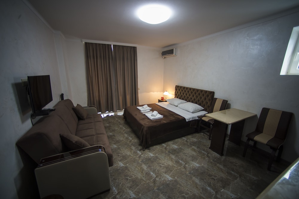 Royal Studio, 1 King Bed with Sofa bed, Sea View, Beachfront photo 2