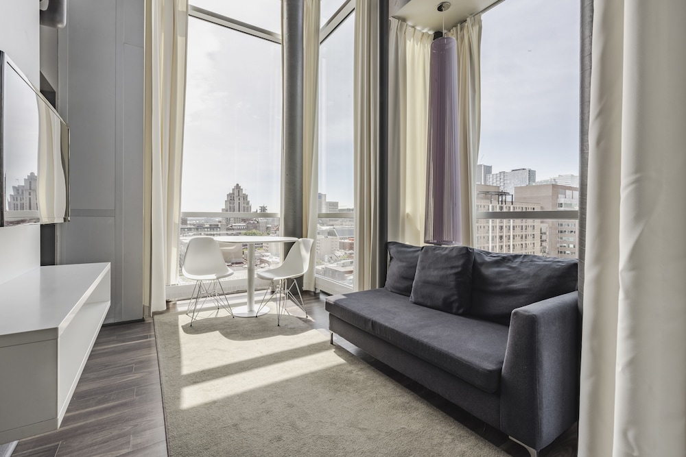 Panoramic Room, 1 Queen Bed - Photo 4