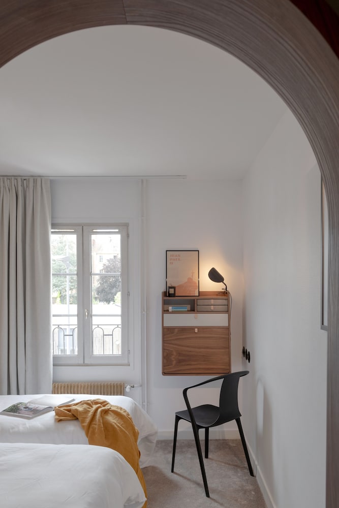 Standard Room, 1 Double Bed, City View photo 2