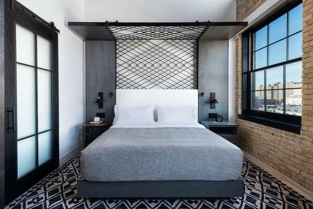 Deluxe Room, 1 King Bed