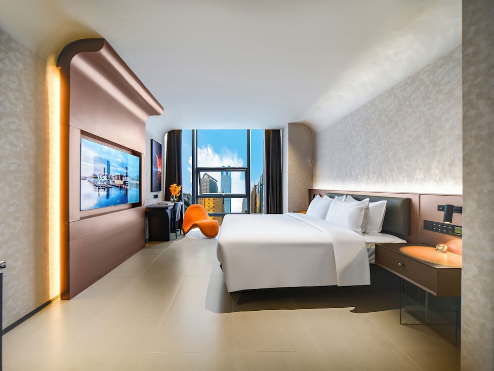 Superior Double Room, City View