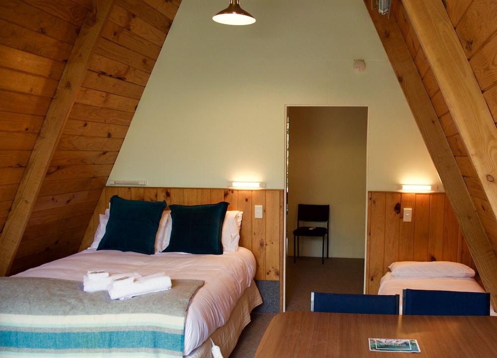 Standard Double Chalet with Private Kitchenette and Bathroom photo 1