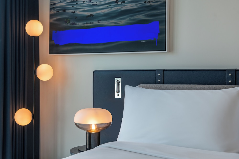 Deluxe Studio, 1 King Bed