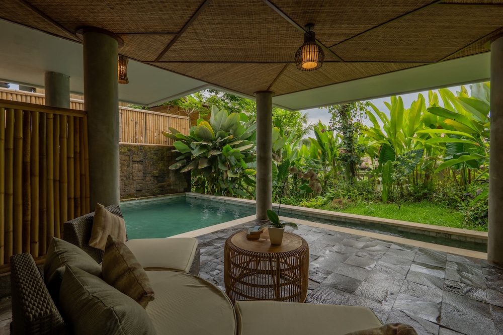 Villa, 1 Bedroom, Pool View - Photo 12
