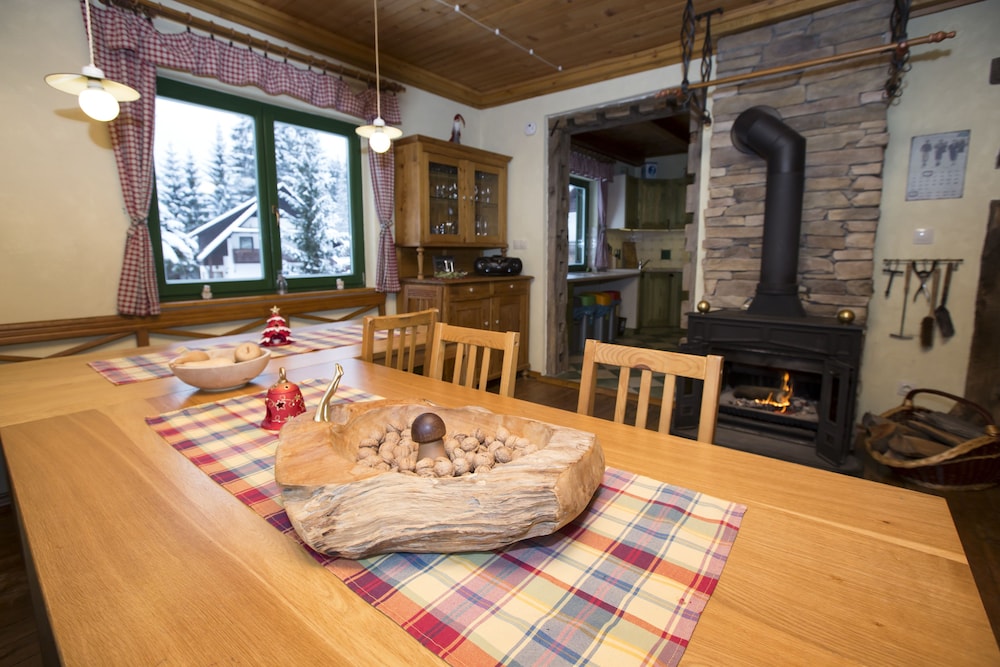 Cottage, Mountain View photo 1