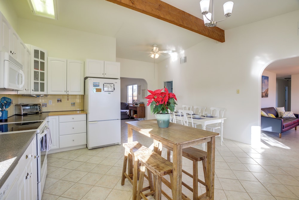 House (4 Bedrooms) photo 2