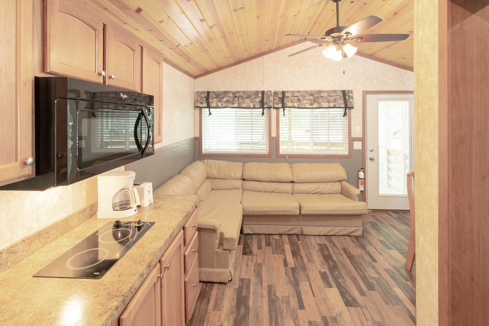 Cottage, 2 Bedrooms (Linens not included) photo 3