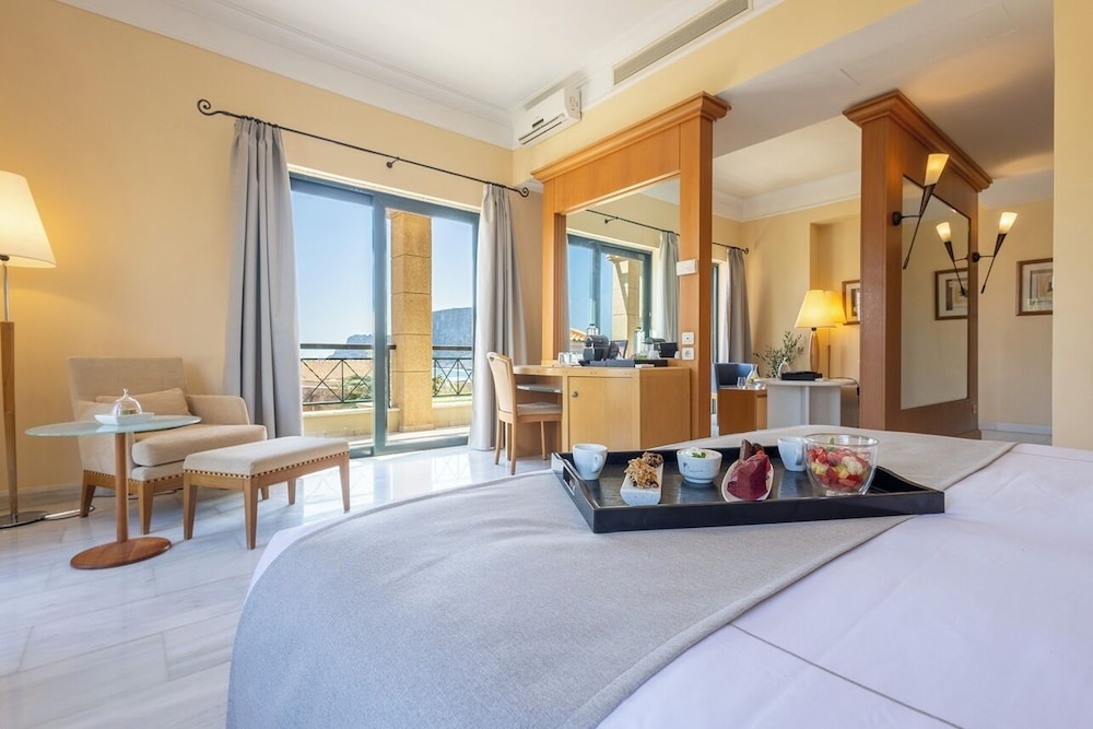 Duplex, Partial Sea View