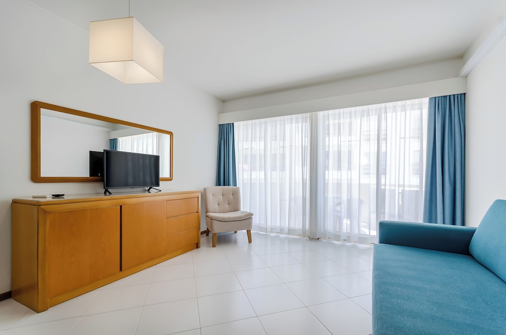 Apartment, 1 Bedroom, City View photo 2