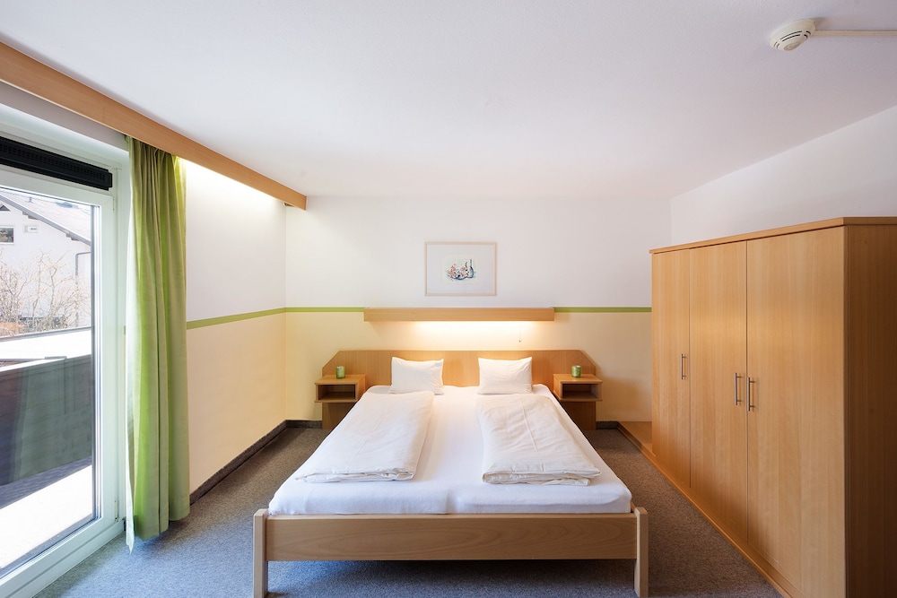 Standard Double Room photo 2
