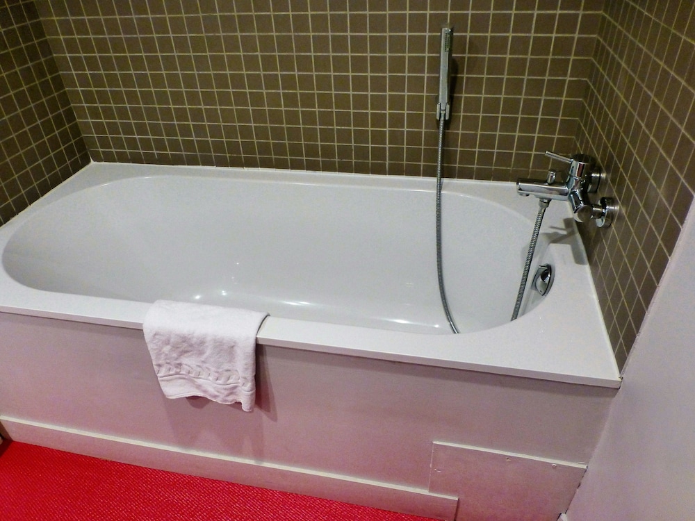Superior Twin Room, 2 Twin Beds photo 3