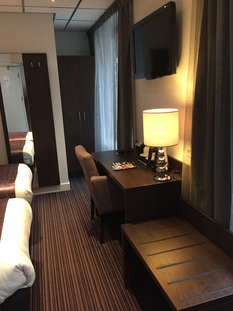 Twin Room (small) photo 3