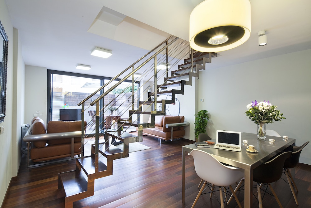 Comfort Duplex, 3 Bedrooms, Terrace, Ground Floor photo 3