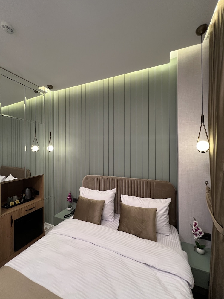 Comfort Room, City View photo 3