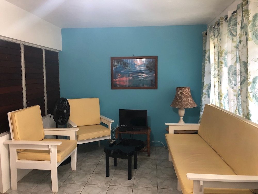 Deluxe Room Partial Sea View with Shared Kitchen photo 2