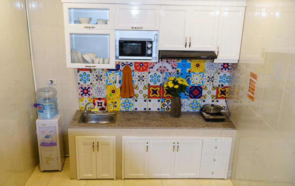 Standard Studio, Kitchenette