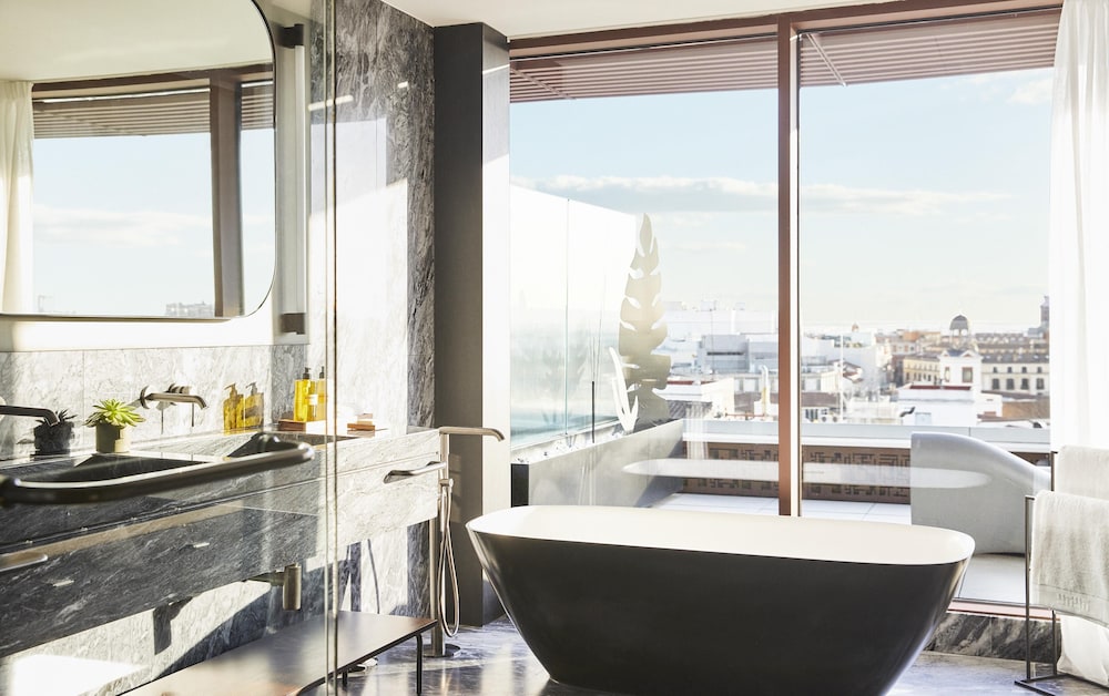 Suite, Terrace