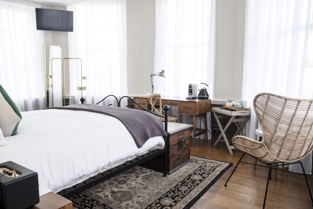 Indulgence Room photo 2