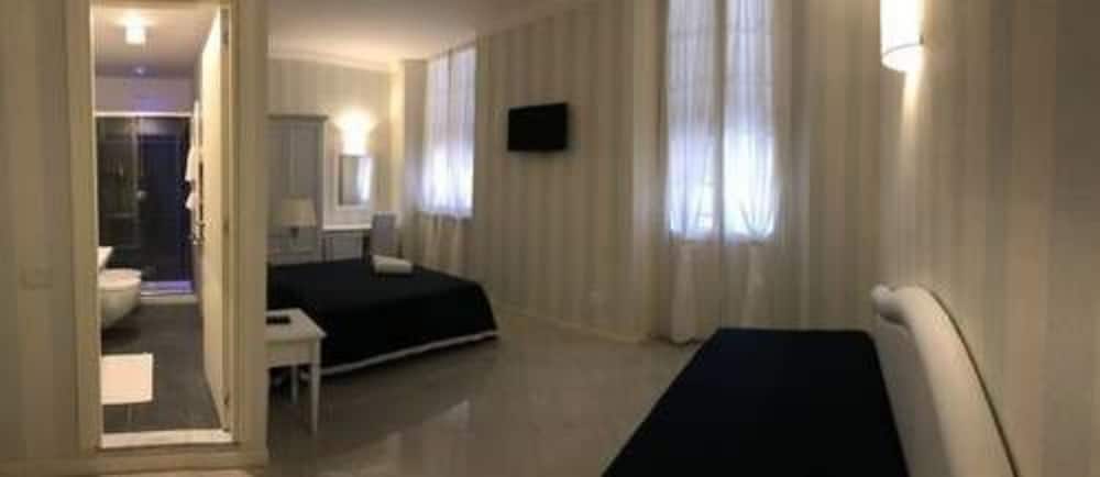 Superior Room, 1 Bedroom, Balcony photo 3