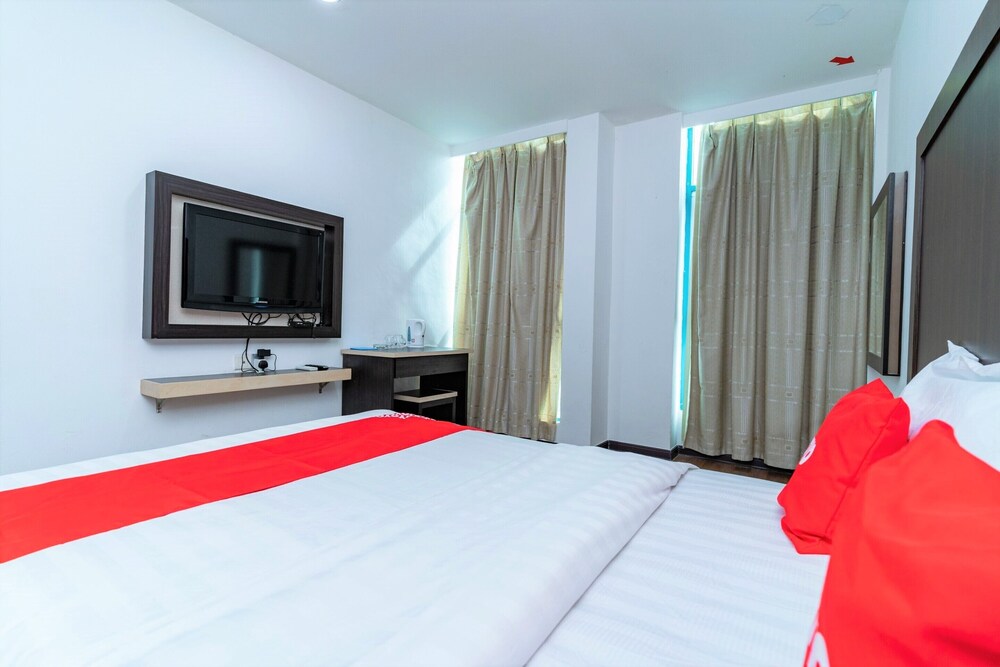 Deluxe Double Room, 1 King Bed photo 2