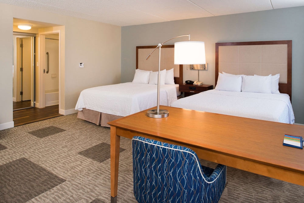 Room, 2 Queen Beds, Accessible, Non Smoking - Photo 2