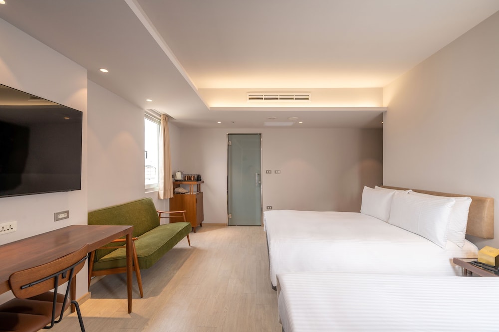 Superior Quadruple Room, 2 Double Beds photo 2