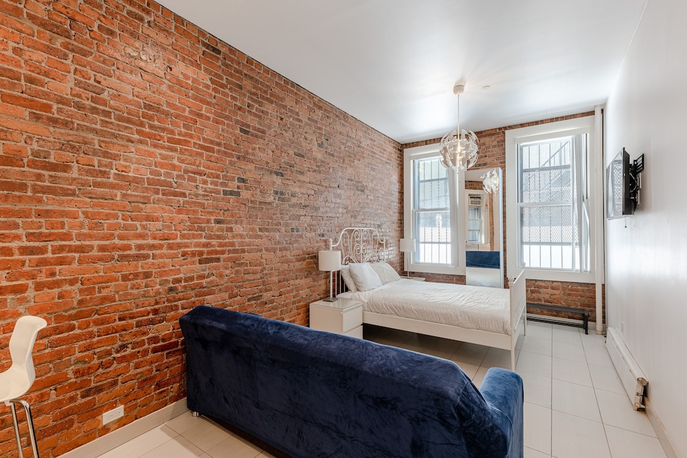 Apartment photo 2