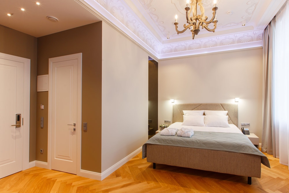 Suite photo 1