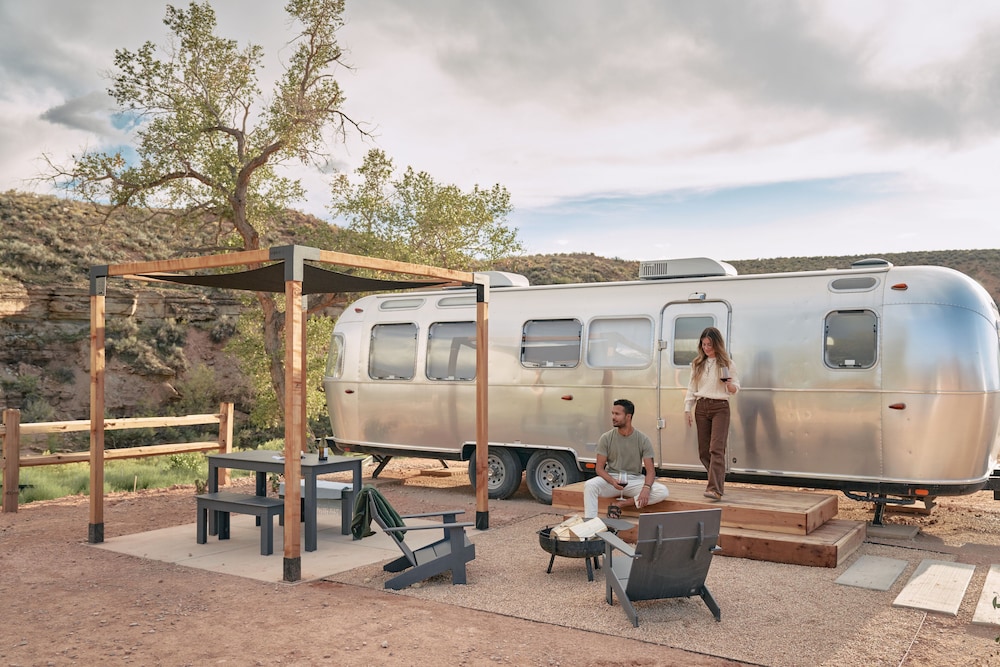 Premium Suite (BaseCamp) - Photo 2