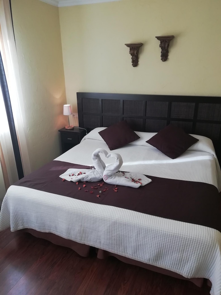 Premium Double Room, 1 King Bed, City View