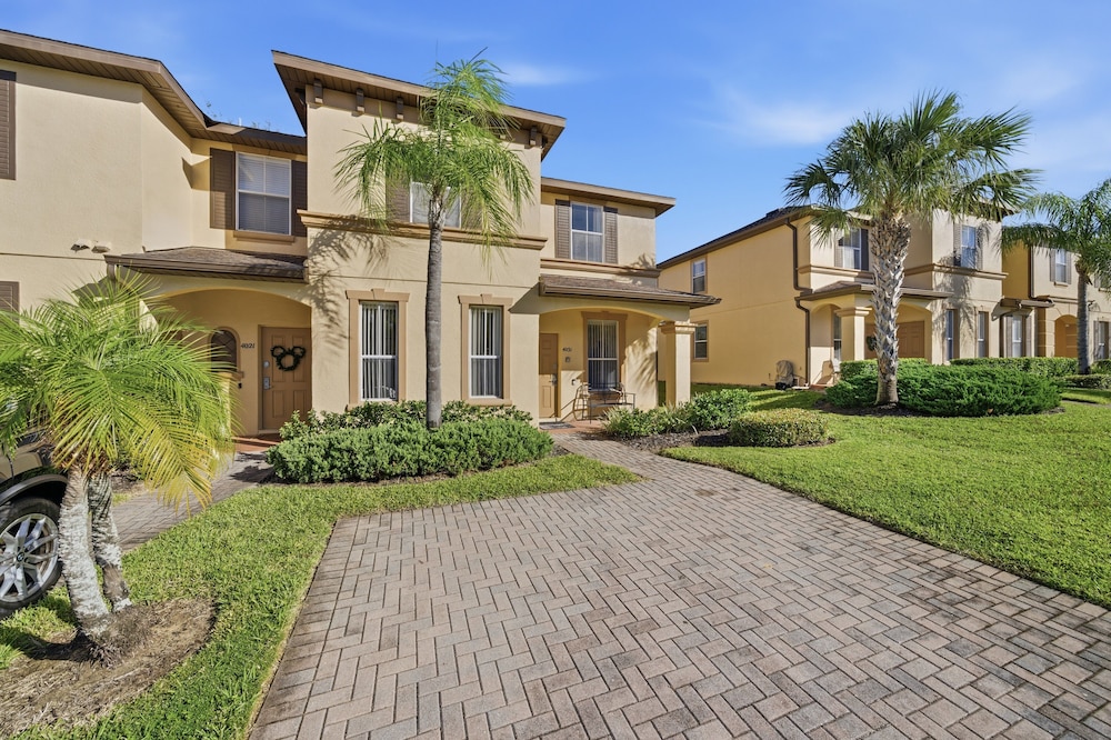 Townhome, 4 Bedrooms