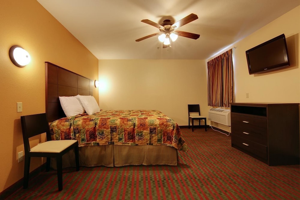 Family Suite, Non Smoking, Kitchenette photo 2