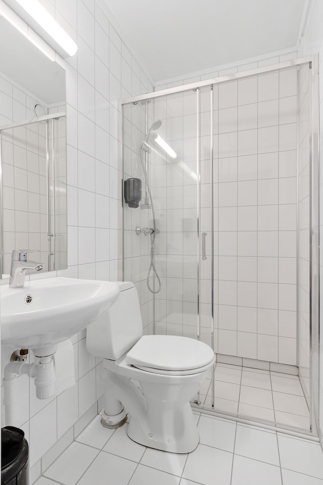 Standard Double or Twin Room, 2 Twin Beds, Non Smoking photo 3
