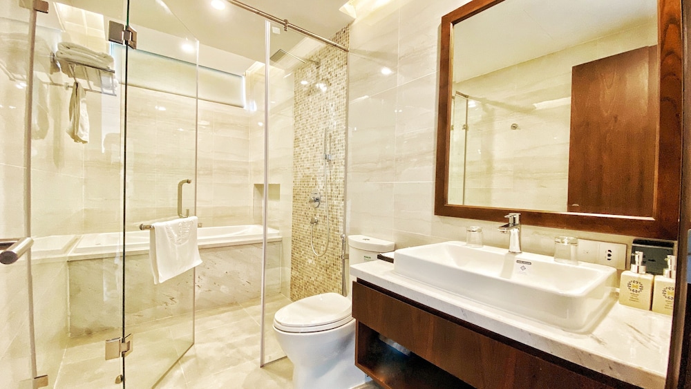 Premium Villa, 4 Bedrooms - Photo 12